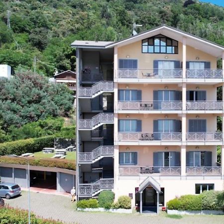 滓庞蒂公寓式酒店 韦尔巴尼亚 外观 照片